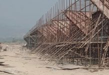 चाँदि खोलाको पुल दुई वर्ष देखी अलपत्र,स्थानिय आन्दोलित