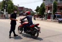 रौतहटमा अबज्ञा गर्ने मानिसदेखि सवारी कारवाही