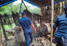 प्रहरी द्वारा रौतहटमा संचालित अवैध घरेलु मदिरा भट्टी नष्ट प्रहरी द्वारा रौतहटमा संचालित अवैध घरेलु मदिरा भट्टी नष्ट