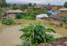 अविरल वर्षाका कारण सिरहाका विभिन्न बस्ती डुबानमा