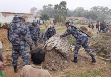 दशगजा अतिक्रमण हटाउँदै एसएसवी