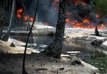 तेल प्रशोधन केन्द्रमा विष्फोट, एकसय बढीको मृत्यु