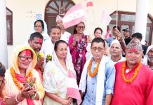 कांग्रेसबाट मेयर पदका उम्मेदवार काफ्ले घरदैलोमा