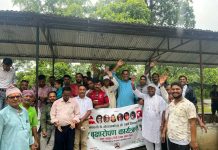 बिपि कोइराला को ४० औ स्मृति दिवसको अवसरमा डावरिमा वृक्षारोपण