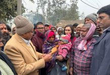 बिन परिवारलाई भौतिक पूर्वाधार मन्त्री यादवले गरे सहयोग